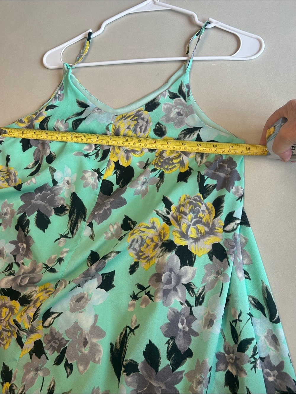 Design Lab Women’s Pastel Mint Floral
Asymmetric Handkerchief Hem Dress Size L - Picture 7 of 15